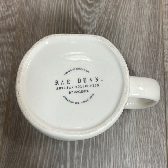 NWOT Rae Dunn “HELLO” Ceramic Coffee Tea Mug - Picture 6 of 6